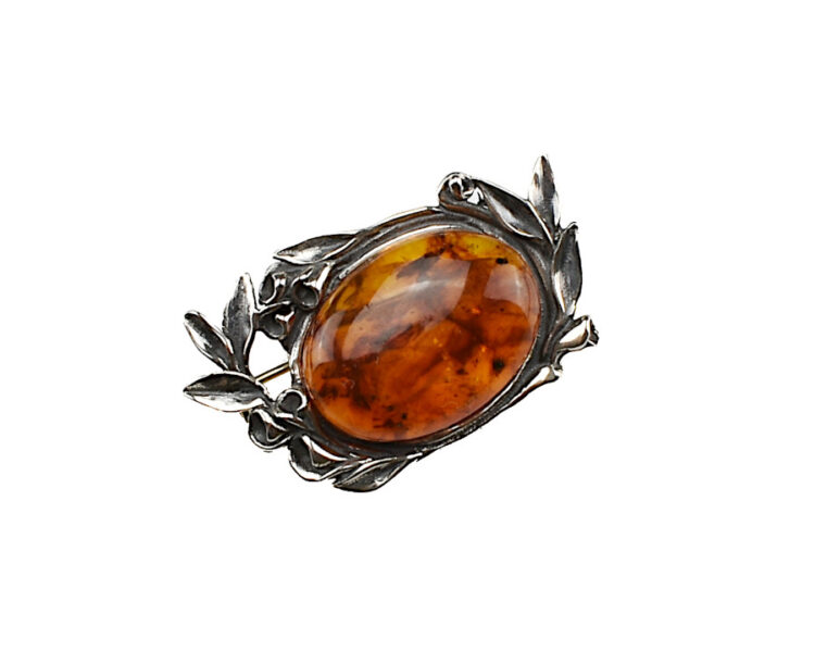 Classic Brooch with Amber